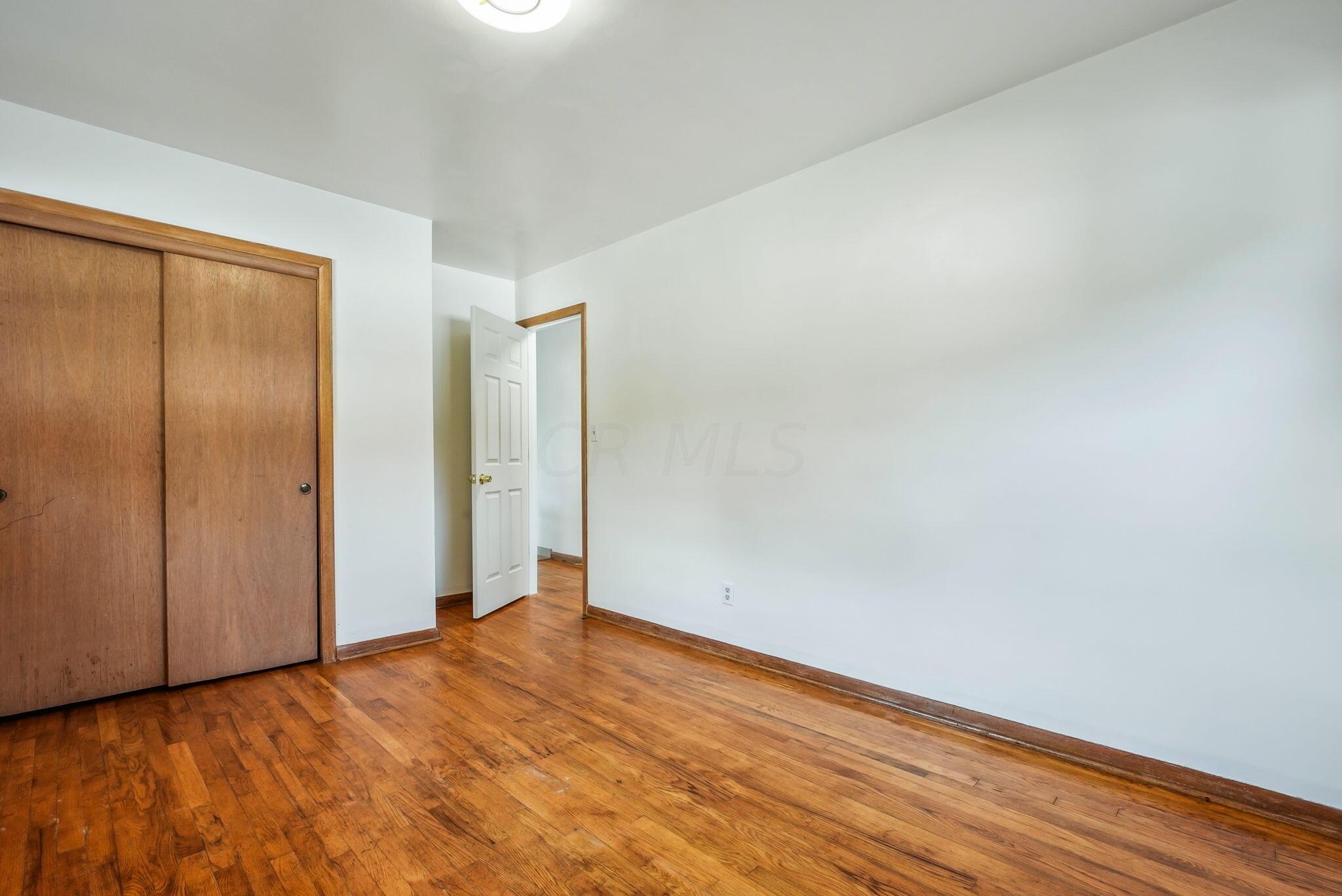 1611 Sale Road Columbus, OH 43224 - Photo 15 of 33 9-web-or-mls-1611-sale-rd