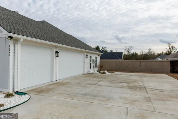 $499,999 | 7301 Shadow Crk Drive, Hahira, GA 31632