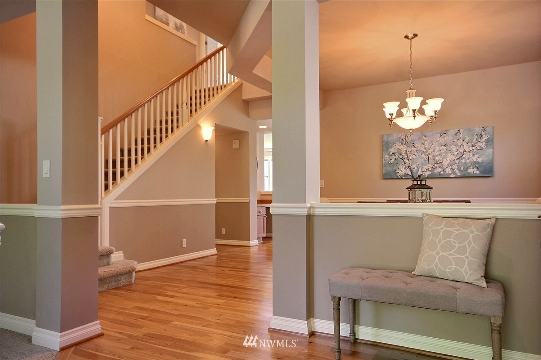 5433 Northeast 3rd Street Renton, WA 98059 - Photo 5 of 25