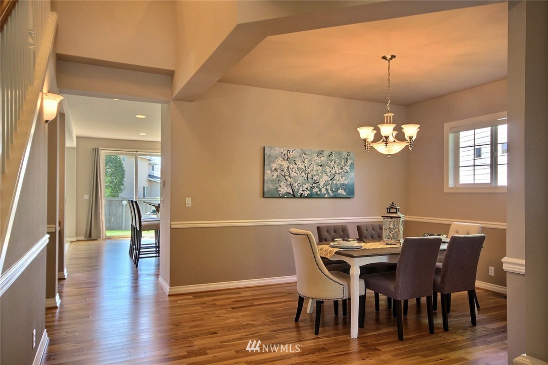 5433 Northeast 3rd Street Renton, WA 98059 - Photo 8 of 25