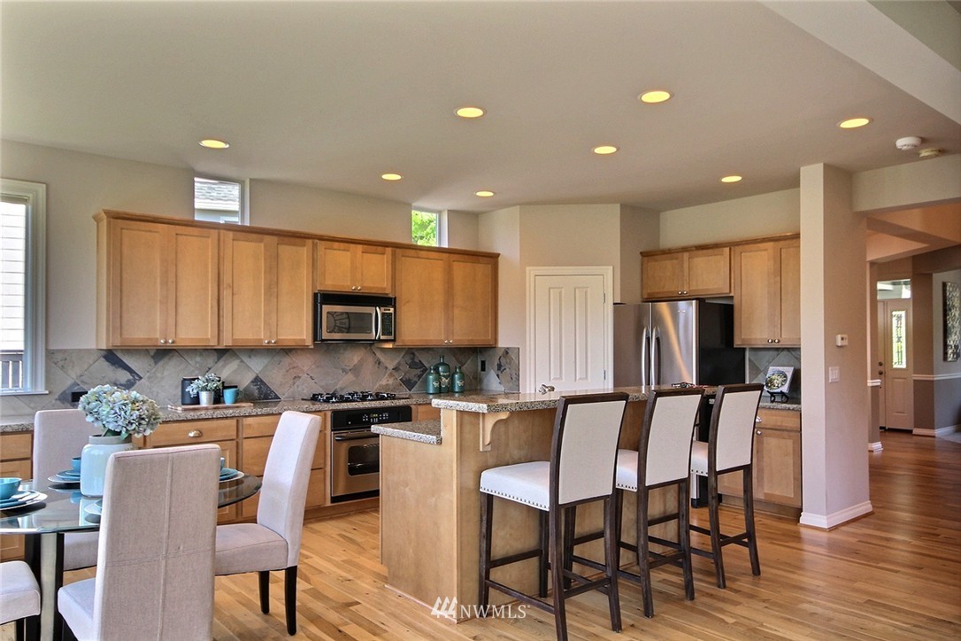 5433 Northeast 3rd Street Renton, WA 98059 - Photo 9 of 25