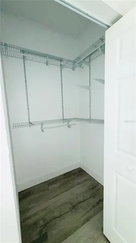 a black and white photo of a living room