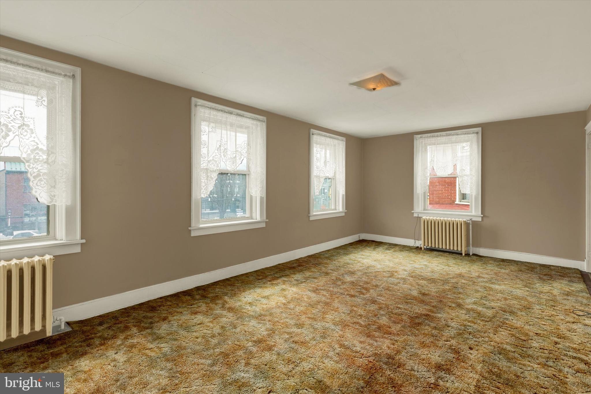 42 Market Square Manheim, PA 17545 - Photo 23 of 39 2nd Floor Living Room
