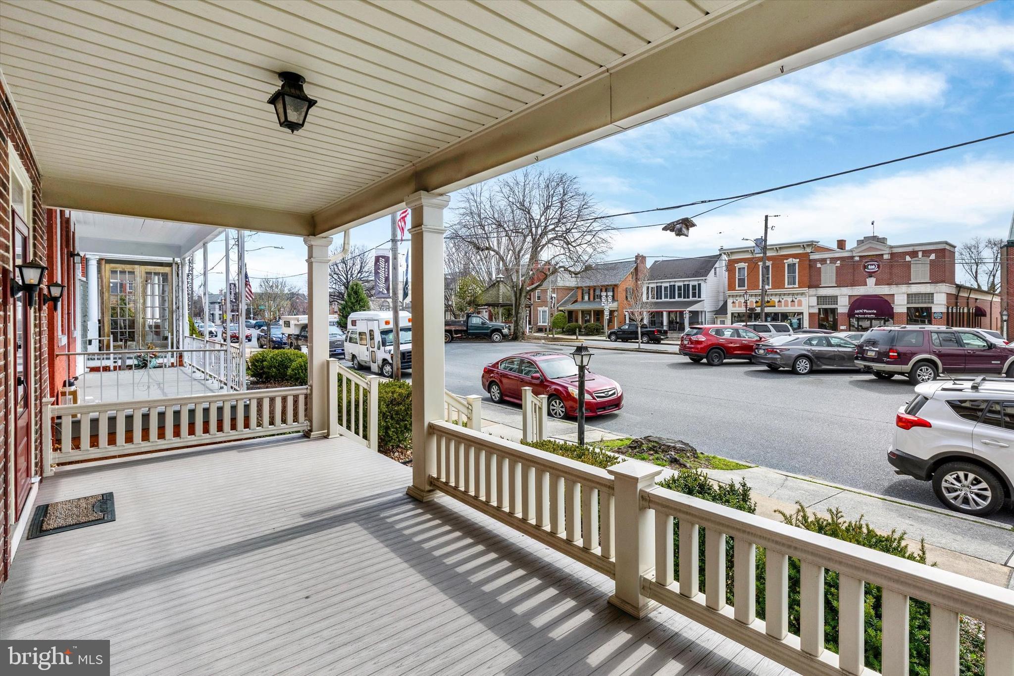 42 Market Square Manheim, PA 17545 - Photo 4 of 39