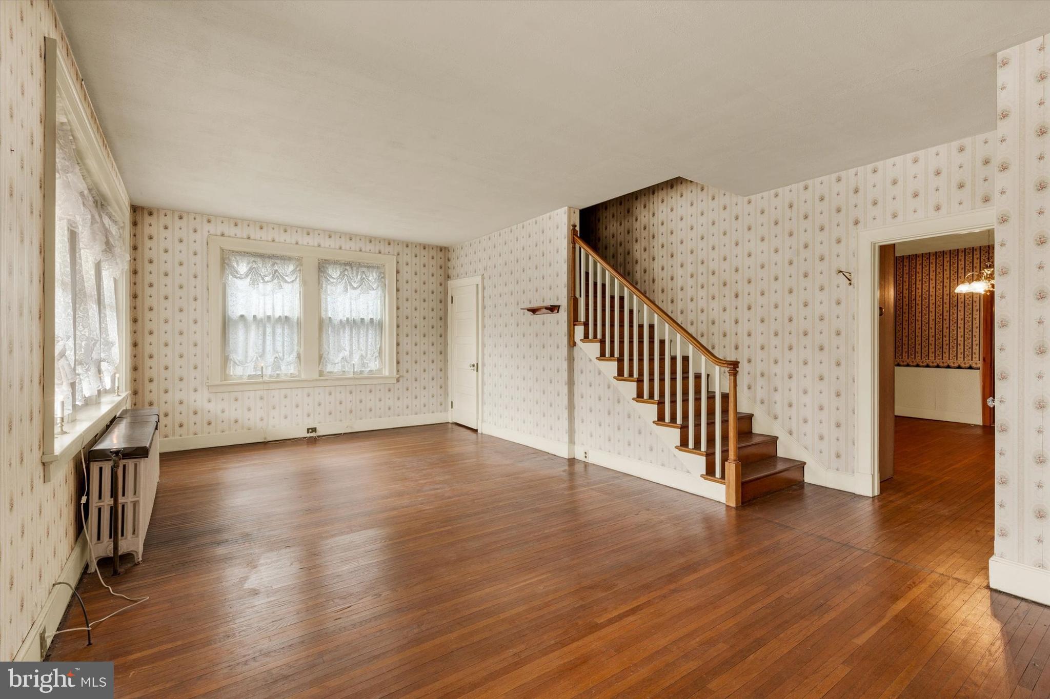 42 Market Square Manheim, PA 17545 - Photo 6 of 39