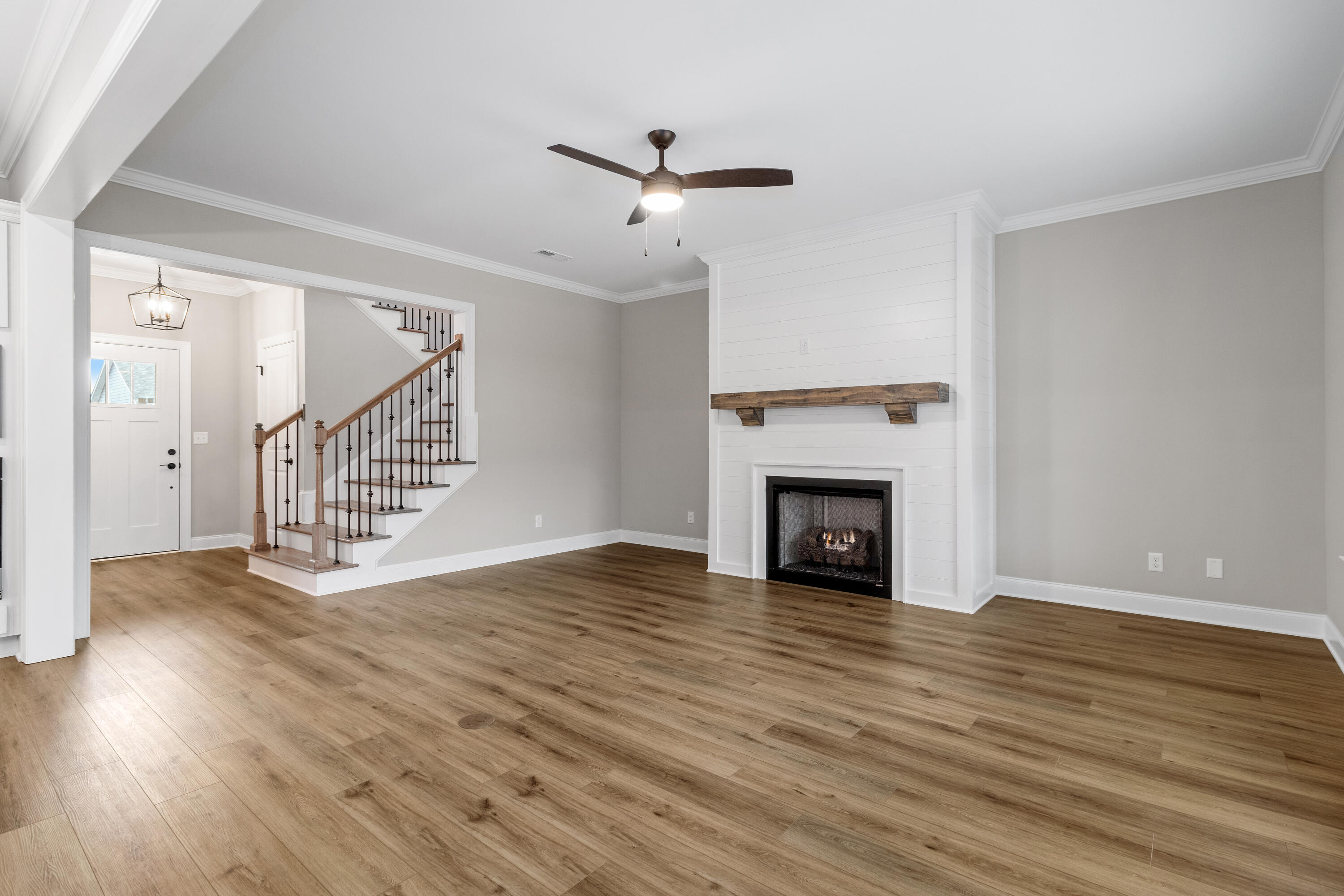 3582 Windmill Way, Unit 202 Apison, TN 37302 - Photo 7 of 32 Great Room