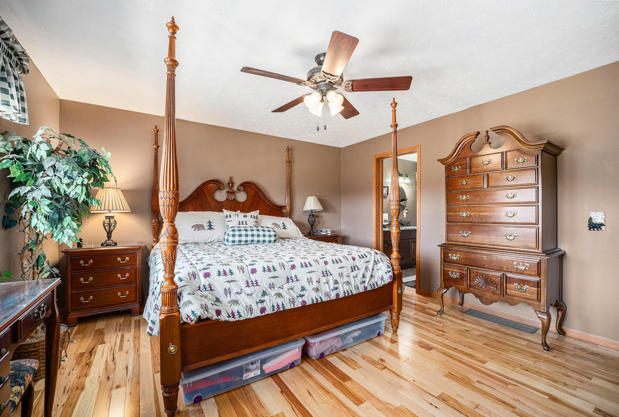 61651 County Line Road Three Rivers, MI 49093 - Photo 14 of 29 Main Floor Bedroom