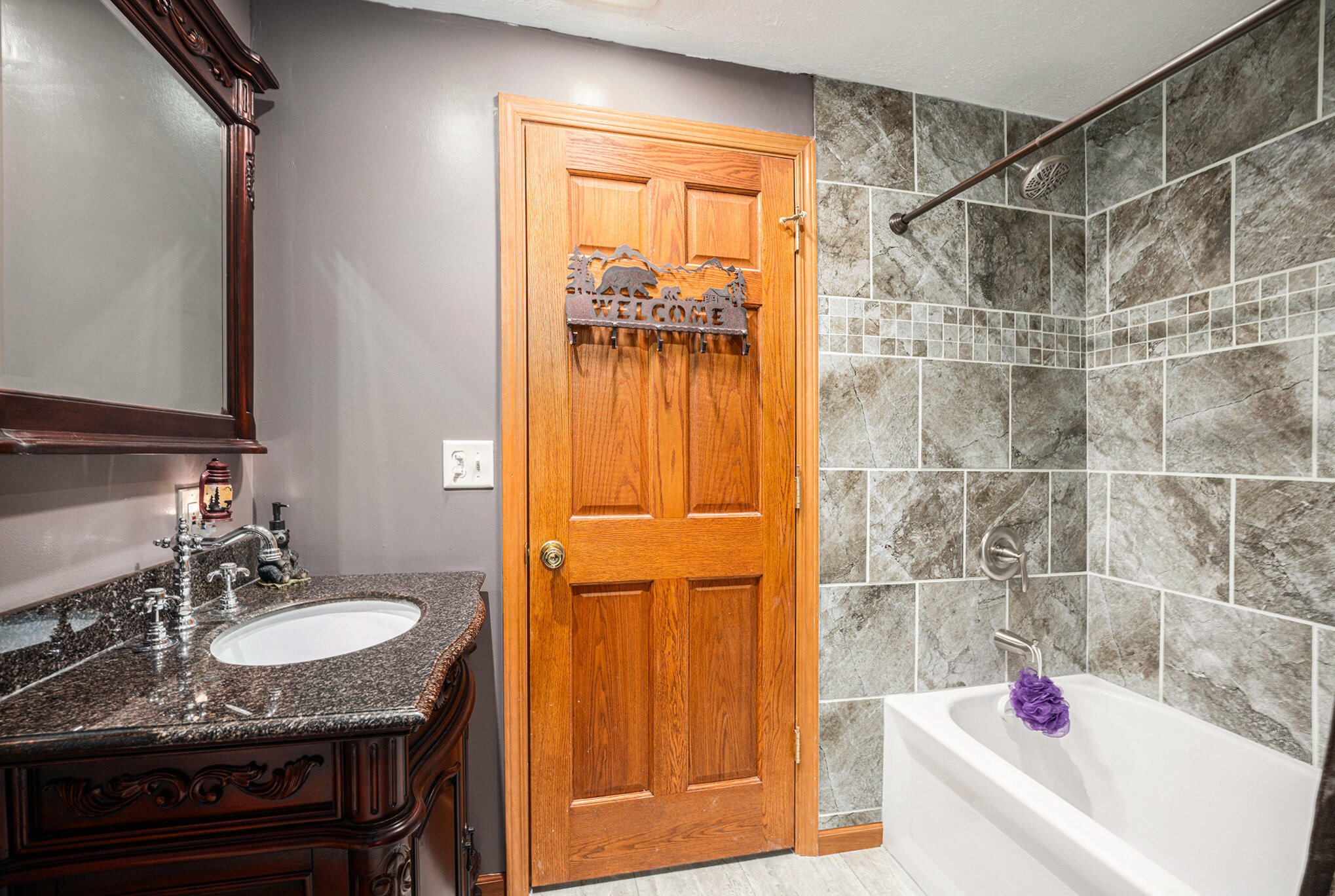 61651 County Line Road Three Rivers, MI 49093 - Photo 21 of 29 Upper Full Bath
