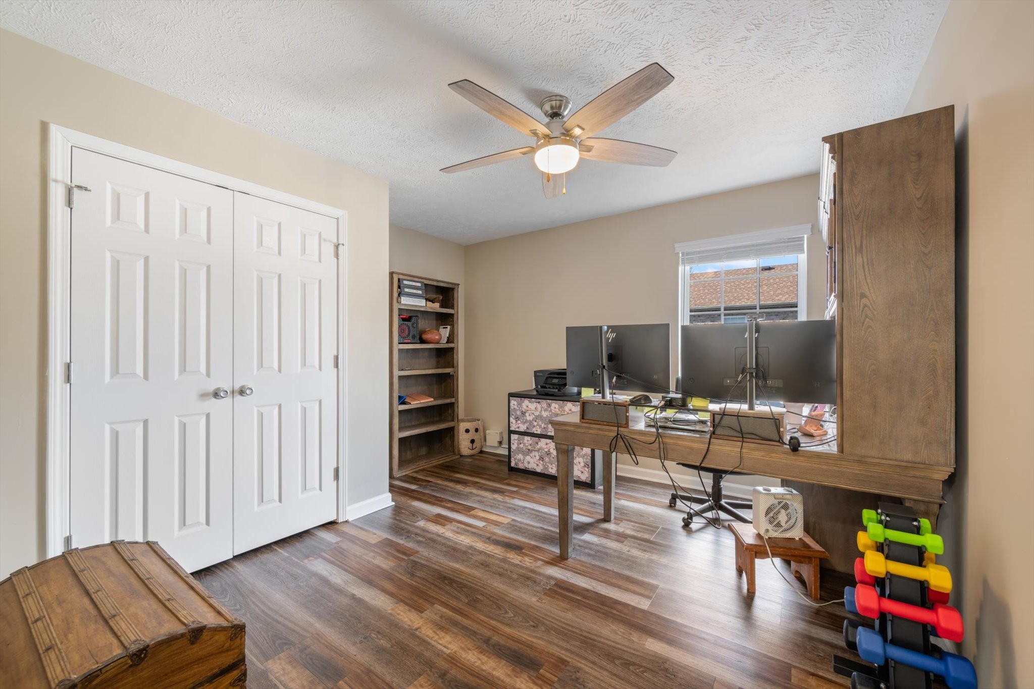 560 Windy Road Mount Juliet, TN 37122 - Photo 18 of 40 a living room with furniture and a wooden floor