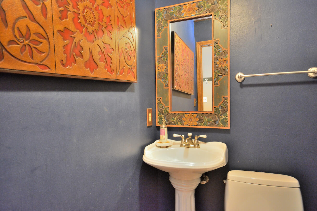 3076 Red Fox Circle Richfield, WI 53017 - Photo 25 of 71 HALF BATH