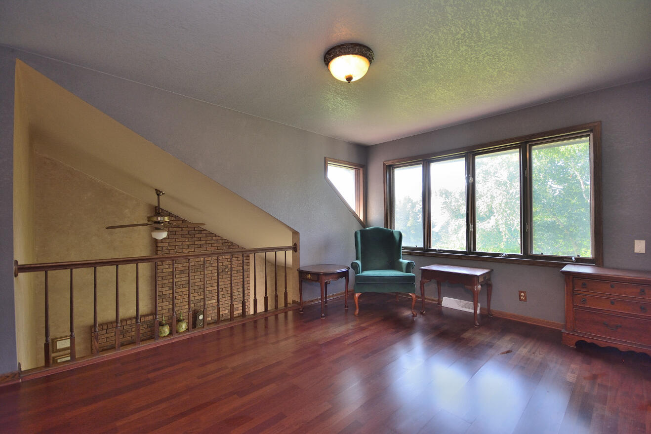 3076 Red Fox Circle Richfield, WI 53017 - Photo 31 of 71 LOFT