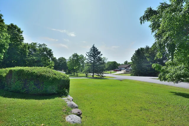$759,000 | 3076 Red Fox Circle, Richfield, WI 53017