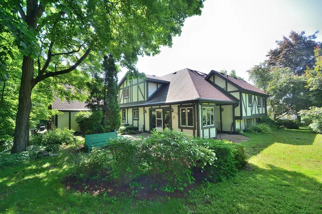 $759,000 | 3076 Red Fox Circle, Richfield, WI 53017