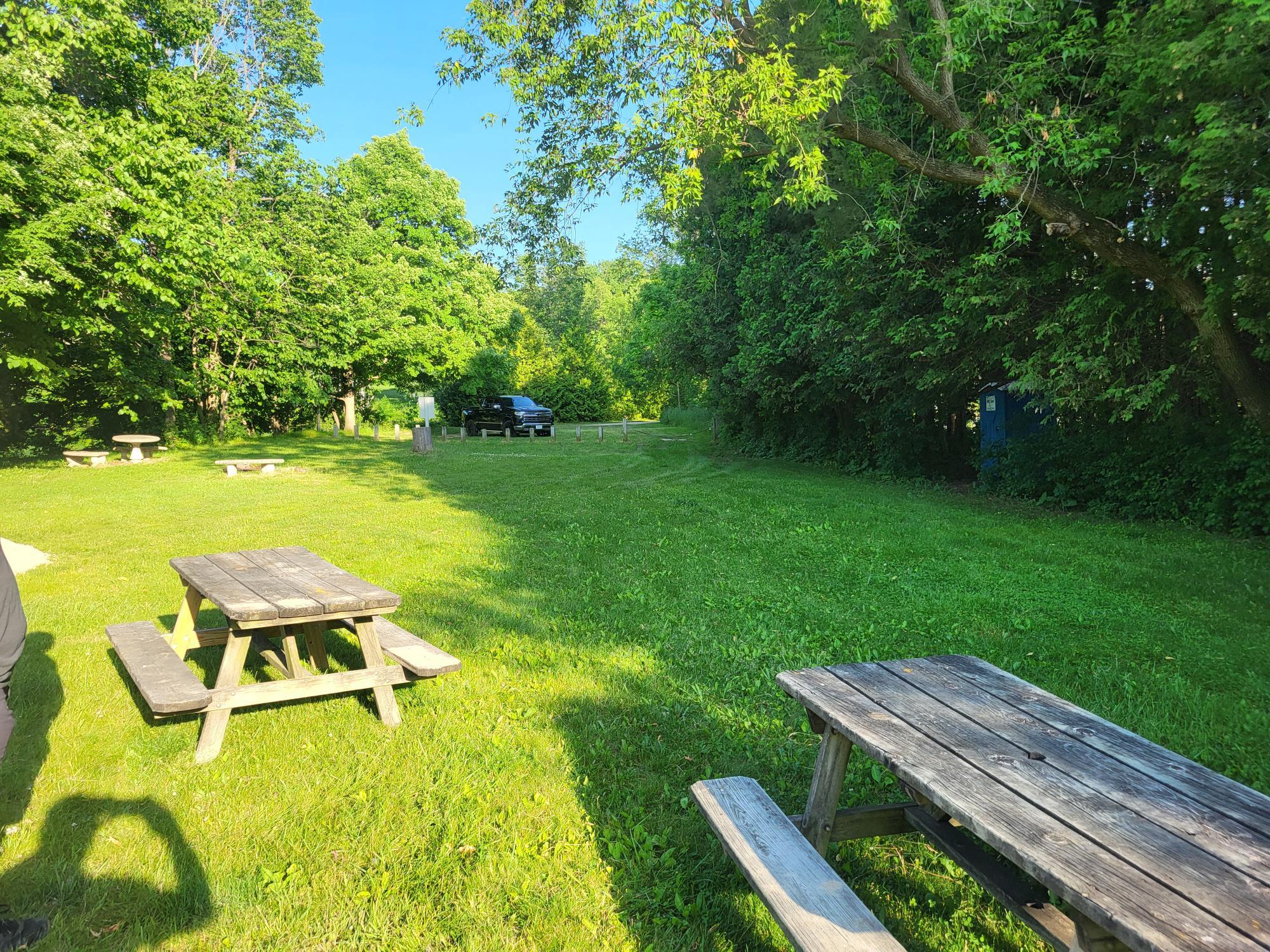 3076 Red Fox Circle Richfield, WI 53017 - Photo 47 of 71 picnic area