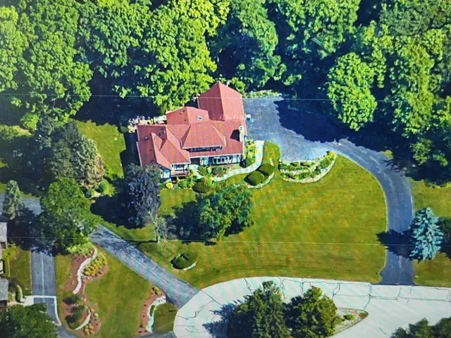 $759,000 | 3076 Red Fox Circle, Richfield, WI 53017