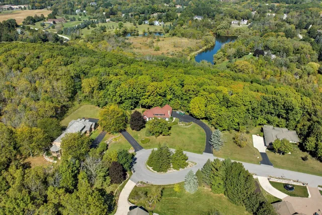 $759,000 | 3076 Red Fox Circle, Richfield, WI 53017