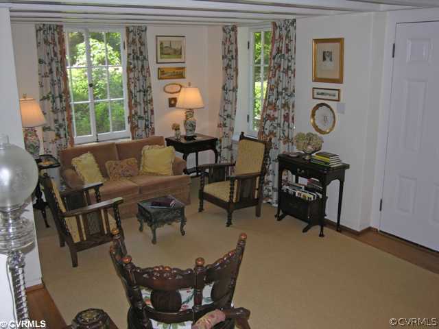6302 Ridgeway Road Richmond, VA 23226 - Photo 4 of 12 Living Room