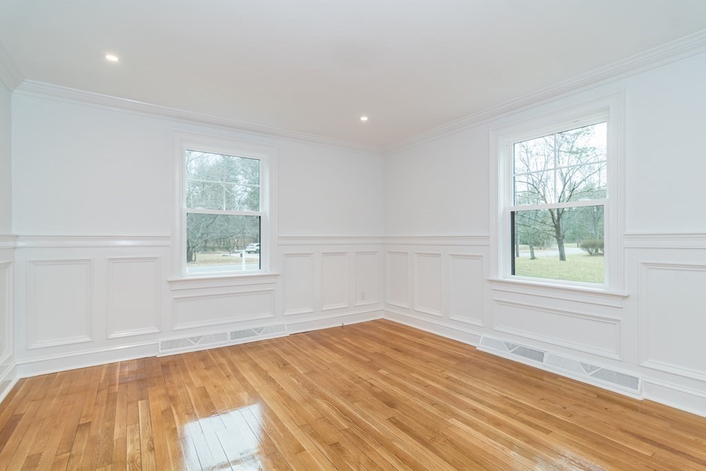 23 Valley Road Dover, MA 02030 - Photo 3 of 20 Gallery Image 3