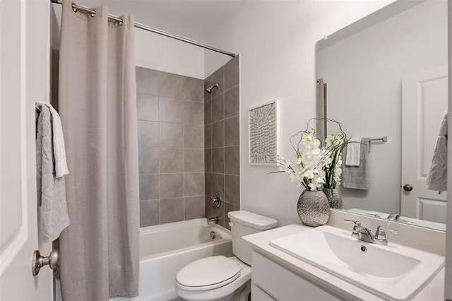 $2,600 | 2305 Cobbler Street, Northlake, TX 76247