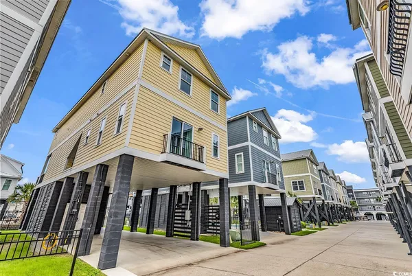 $1,095,000 | 156 Garden City Retreat Drive, Murrells Inlet, SC 29576