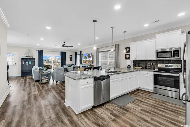 $1,150,000 | 156 Garden City Retreat Drive, Murrells Inlet, SC 29576