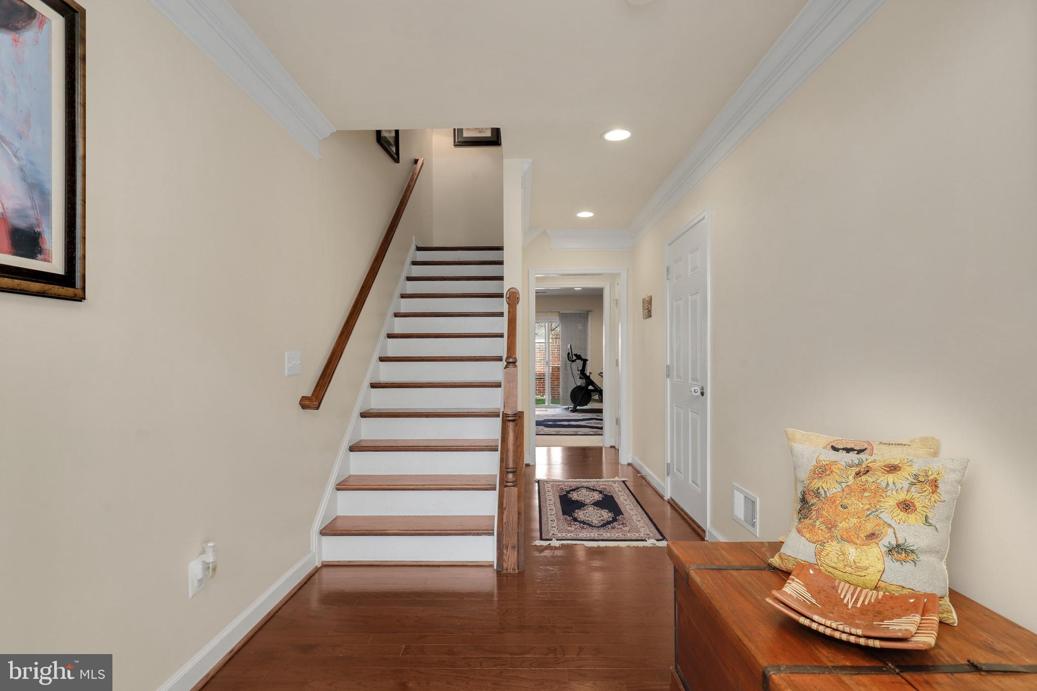 6303 Ralston Way Alexandria, VA 22310 - Photo 6 of 52