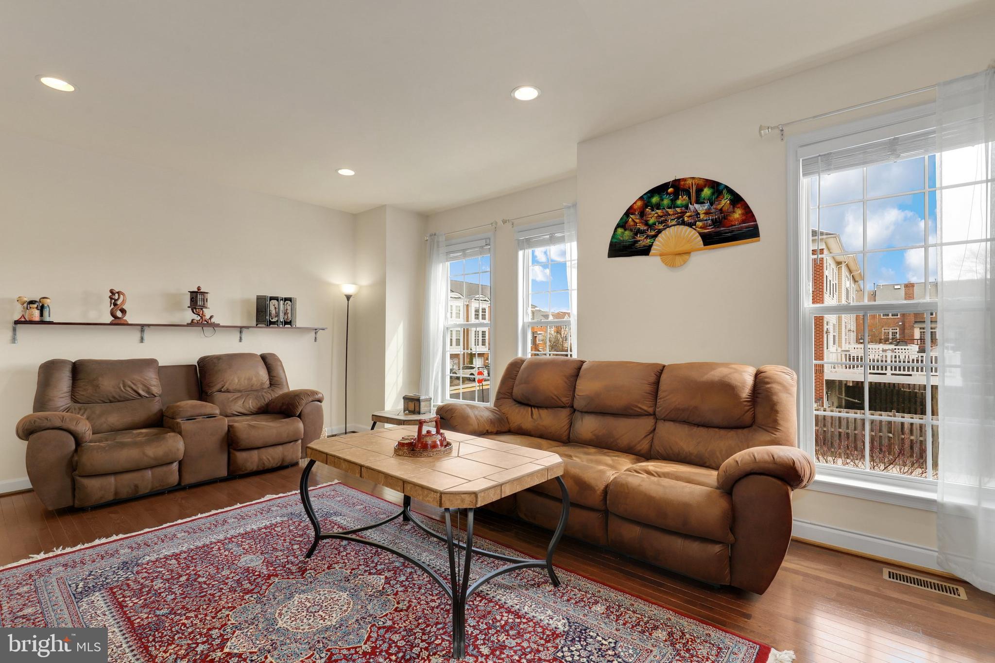 6303 Ralston Way Alexandria, VA 22310 - Photo 9 of 52