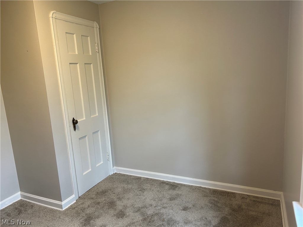 1689 Oakmount Road South Euclid, OH 44121 - Photo 10 of 18
