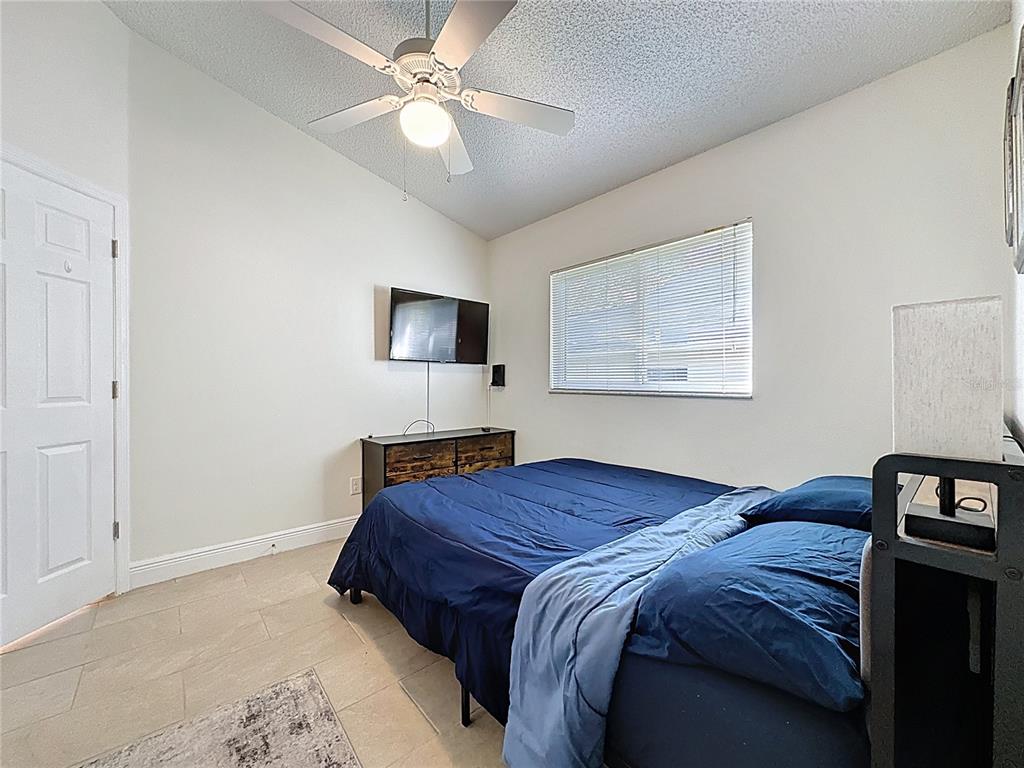 3684 Eversholt Street Clermont, FL 34711 - Photo 12 of 65