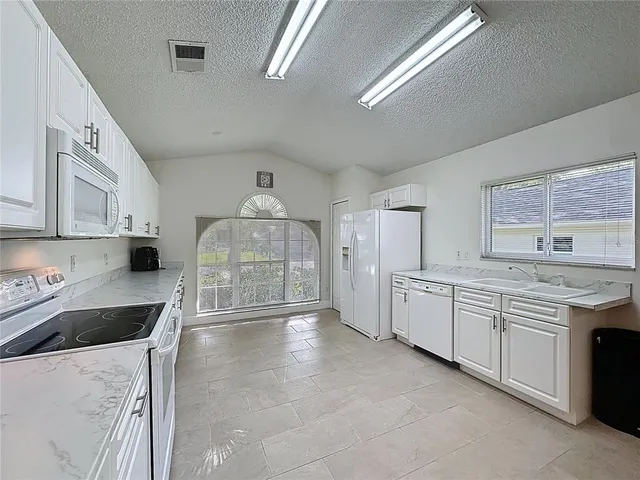 $329,900 | 3684 Eversholt Street, Clermont, FL 34711