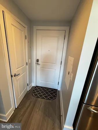 $2,500 | 2001 15th Street North, Unit 621, Arlington, VA 22201