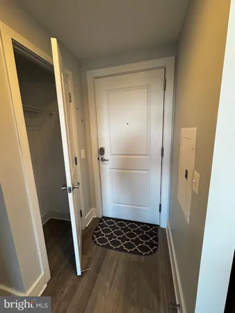 $2,500 | 2001 15th Street North, Unit 621, Arlington, VA 22201