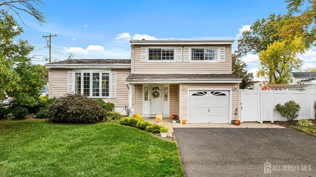 $650,000 | 5 Grace Drive, Old Bridge, NJ 08857
