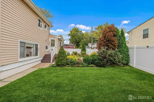 $650,000 | 5 Grace Drive, Old Bridge, NJ 08857