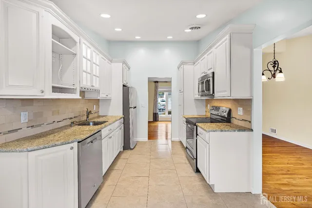 $650,000 | 5 Grace Drive, Old Bridge, NJ 08857