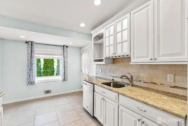 $650,000 | 5 Grace Drive, Old Bridge, NJ 08857