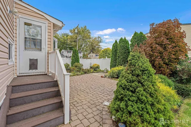 $650,000 | 5 Grace Drive, Old Bridge, NJ 08857