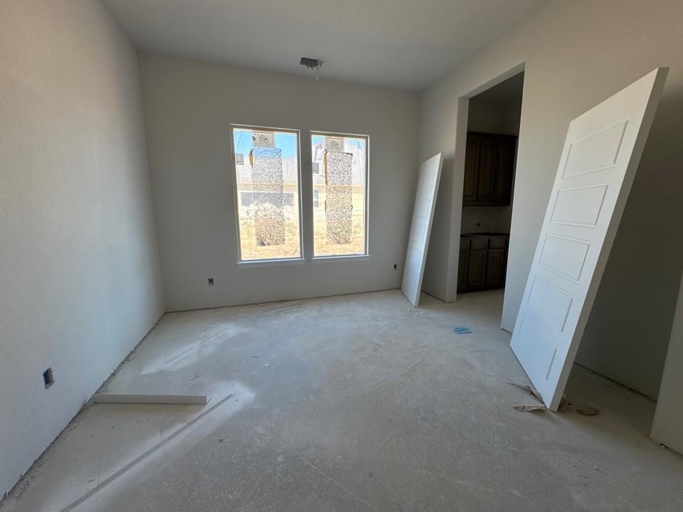 313 Johnny Boy Way Springtown, TX 76082 - Photo 5 of 12 Gallery Image 5
