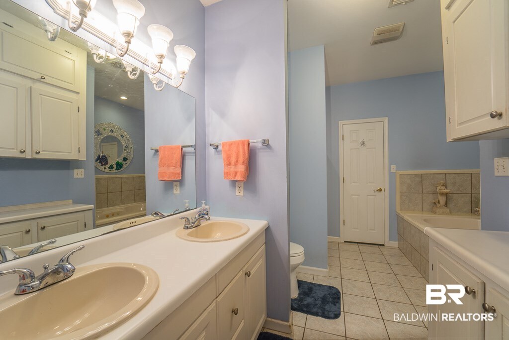 19891 Chestnut Drive Foley, AL 36535 - Photo 9 of 23 Master Bath