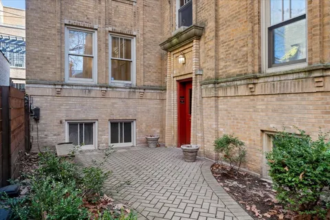 $350,000 | 2231 North Bissell Street, Unit 1E, Chicago, IL 60614