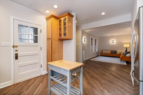 $350,000 | 2231 North Bissell Street, Unit 1E, Chicago, IL 60614