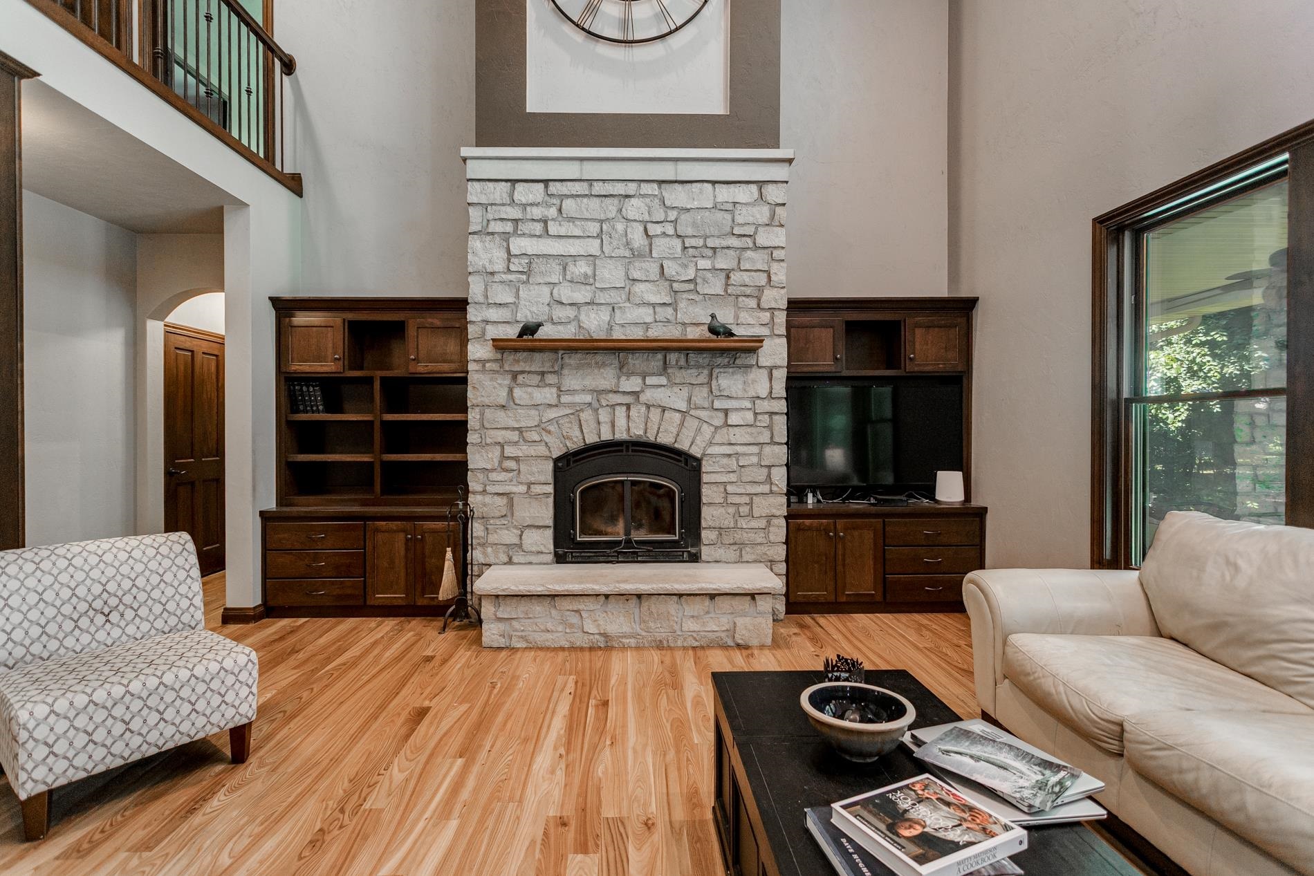 1387 Radcliff Road Neenah, WI 54956 - Photo 8 of 65