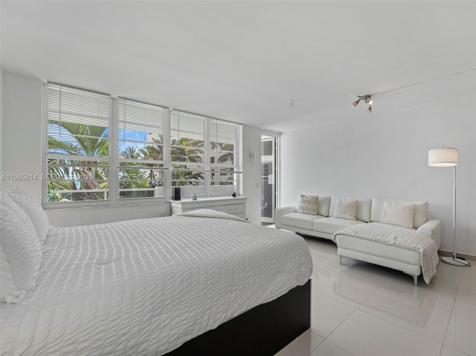 100 Lincoln Road, Unit 417 Miami Beach, FL 33139 - Photo 14 of 33