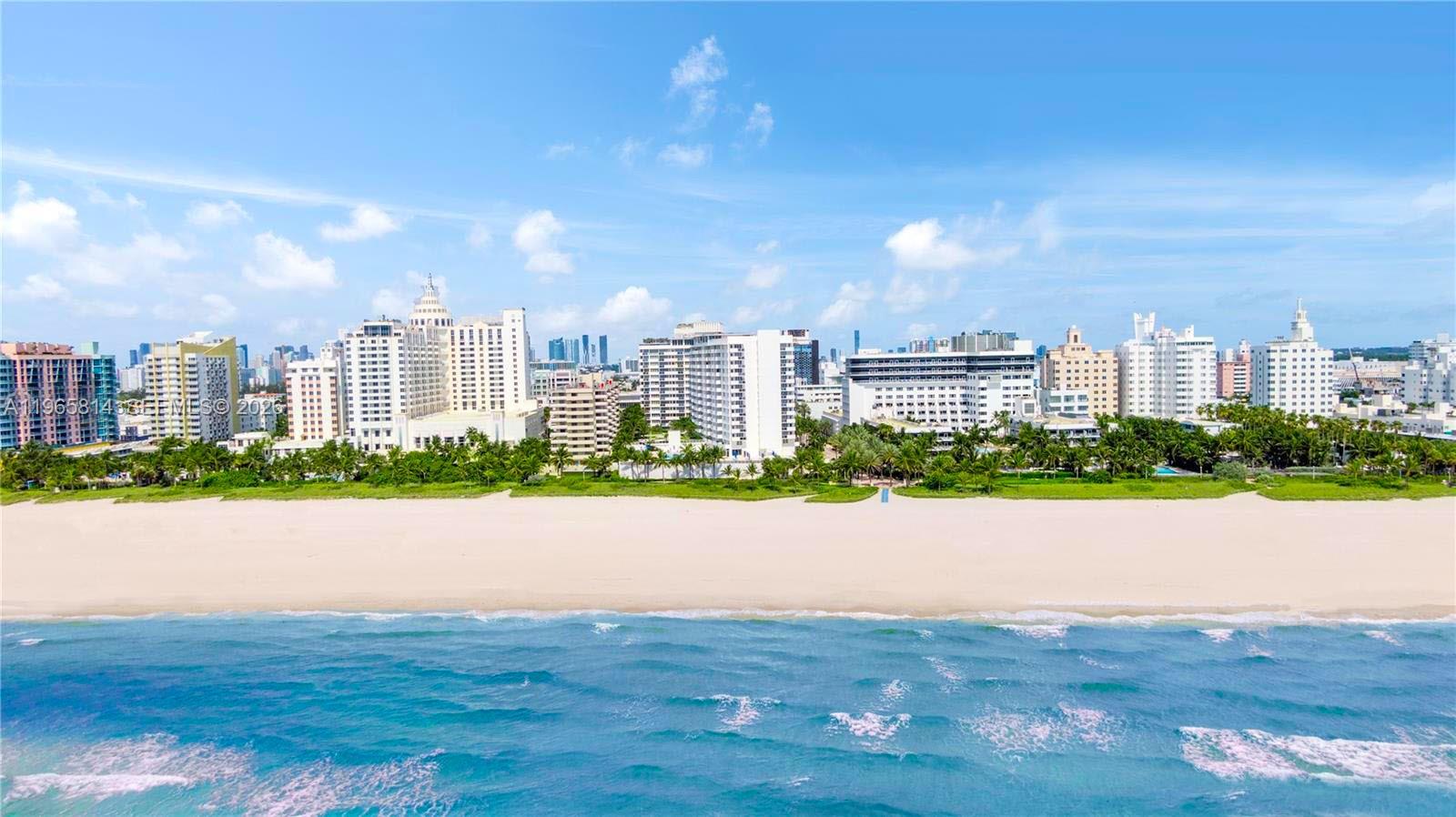 100 Lincoln Road, Unit 417 Miami Beach, FL 33139 - Photo 22 of 33 Beachfront property