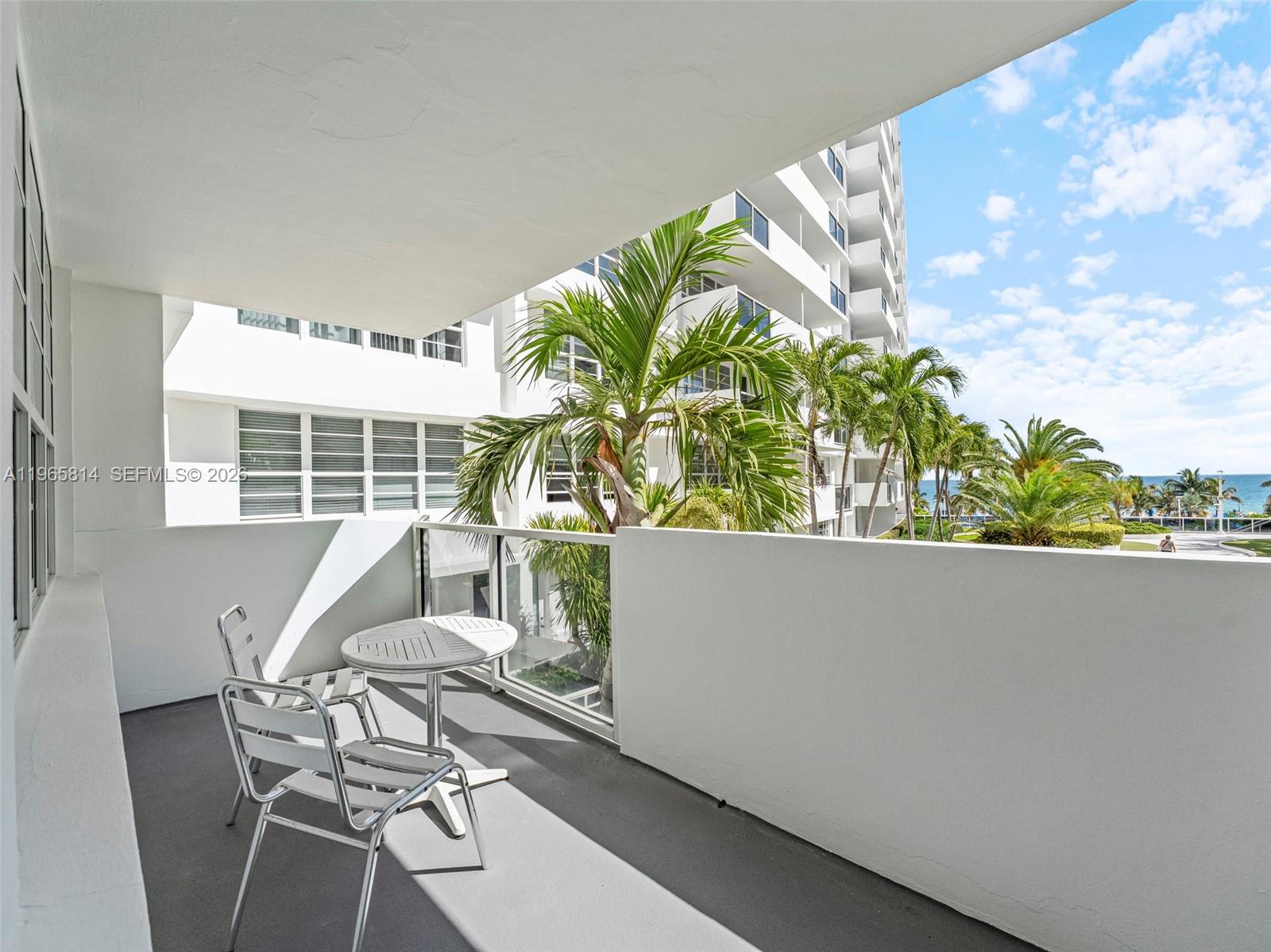100 Lincoln Road, Unit 417 Miami Beach, FL 33139 - Photo 4 of 33