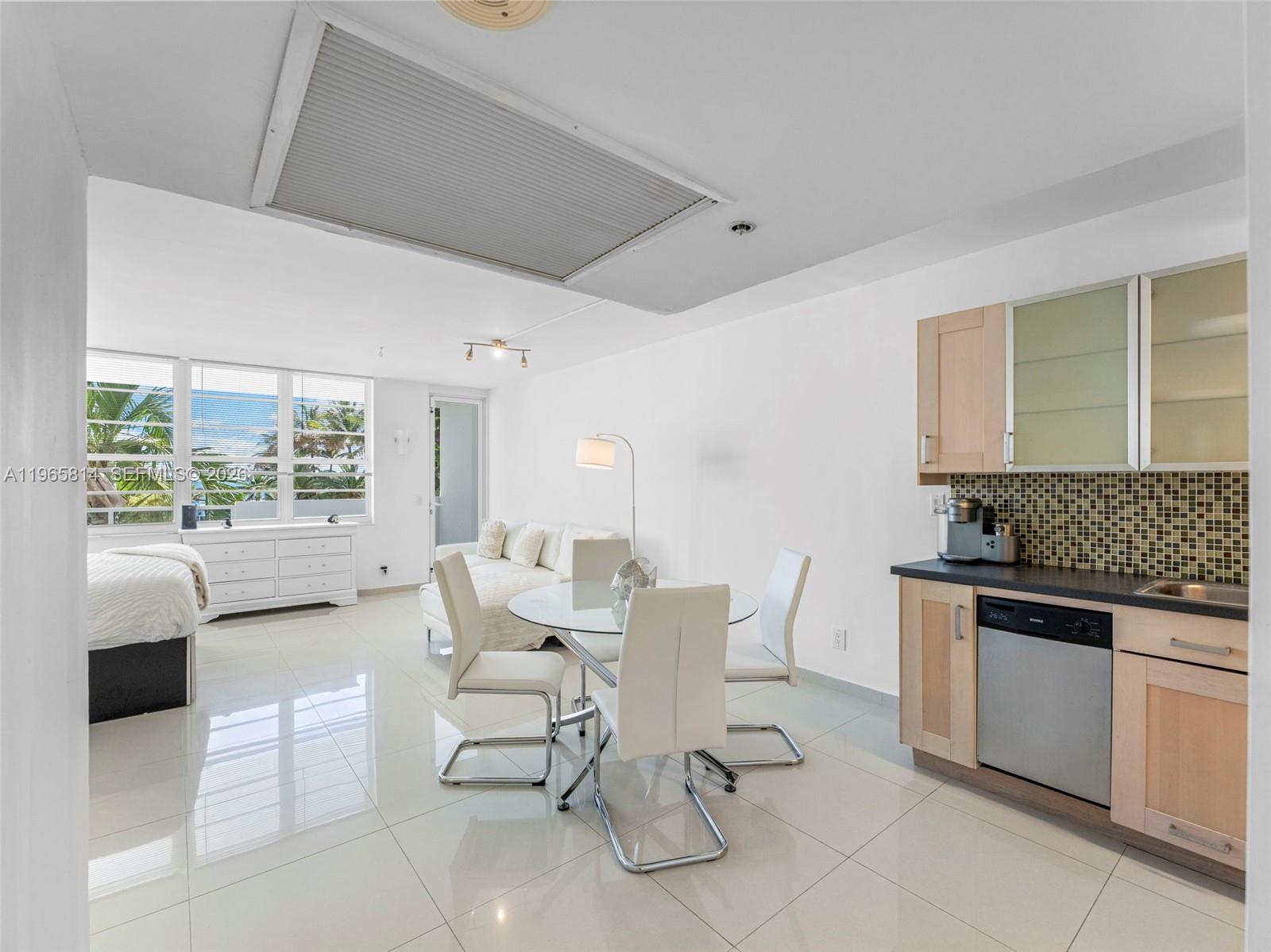100 Lincoln Road, Unit 417 Miami Beach, FL 33139 - Photo 9 of 33