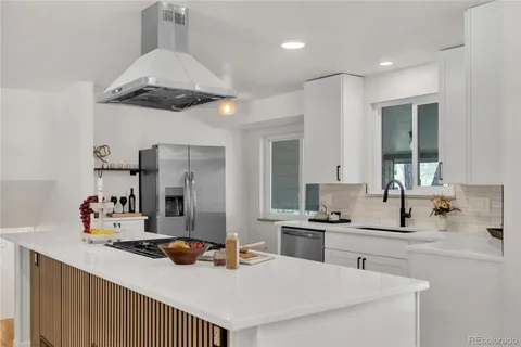 $814,900 | 1569 South Lee Street, Lakewood, CO 80232