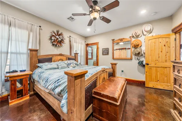 $1,950,000 | 318 Cr 3355 Valley Mills, Valley Mills, TX 76689