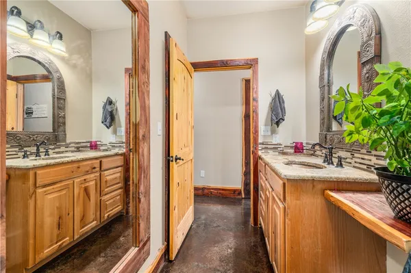 $1,950,000 | 318 Cr 3355 Valley Mills, Valley Mills, TX 76689