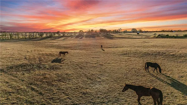 $1,950,000 | 318 Cr 3355 Valley Mills, Valley Mills, TX 76689